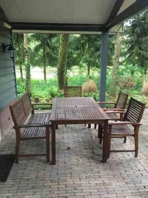 Heerlijk Huis In Een Prachtige Bosrijke Omgeving. 푸텐 외부 사진