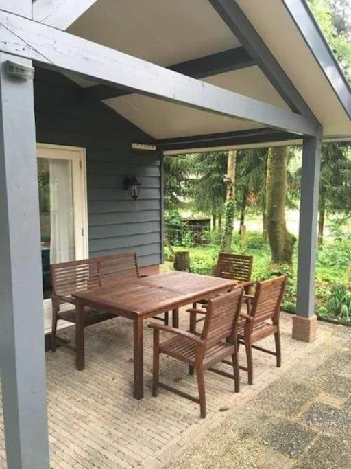 Heerlijk Huis In Een Prachtige Bosrijke Omgeving. 푸텐 외부 사진